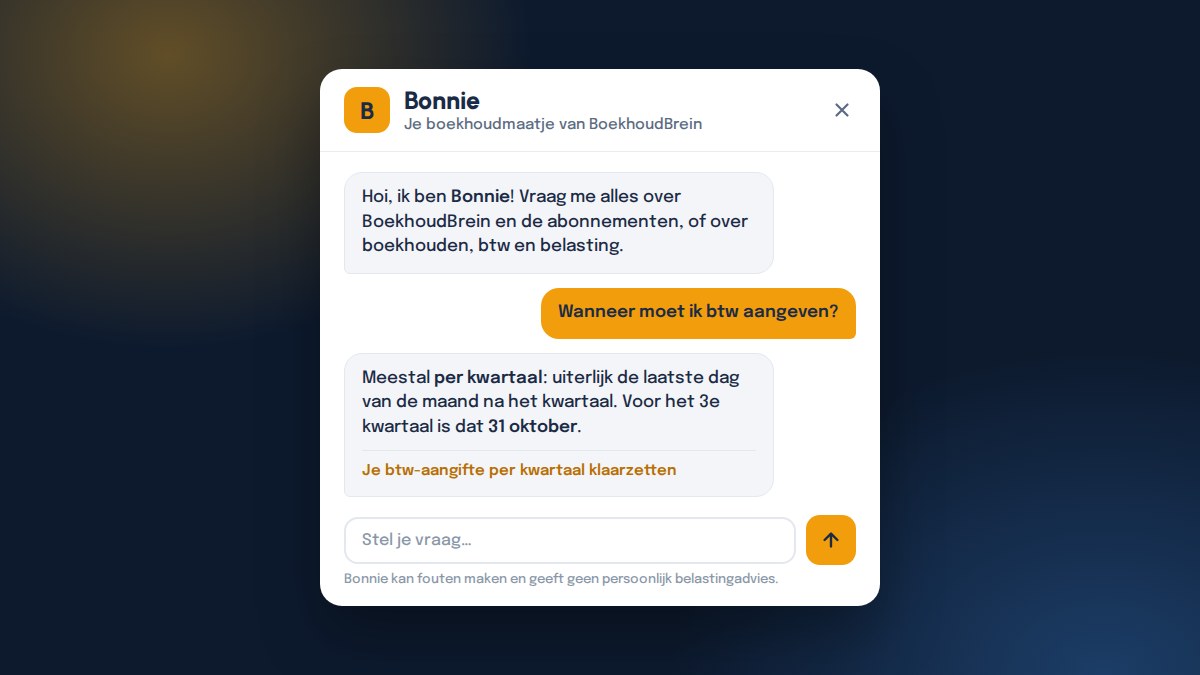 Chatvenster van Bonnie met de vraag 'Wanneer moet ik btw aangeven?' en een kort antwoord met een link naar de kennisbank